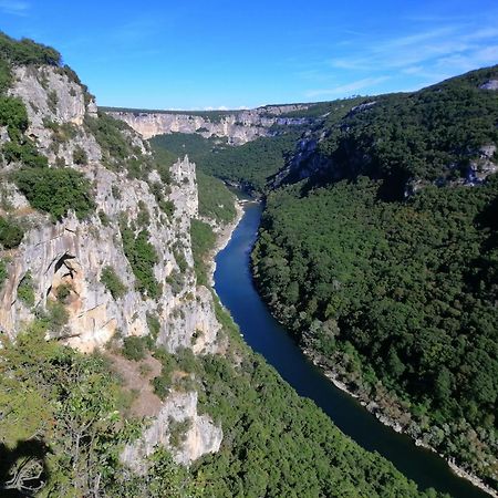 Superbe Appartement Dans Residence Avec Piscine Saint-Martin-dʼArdèche Extérieur photo