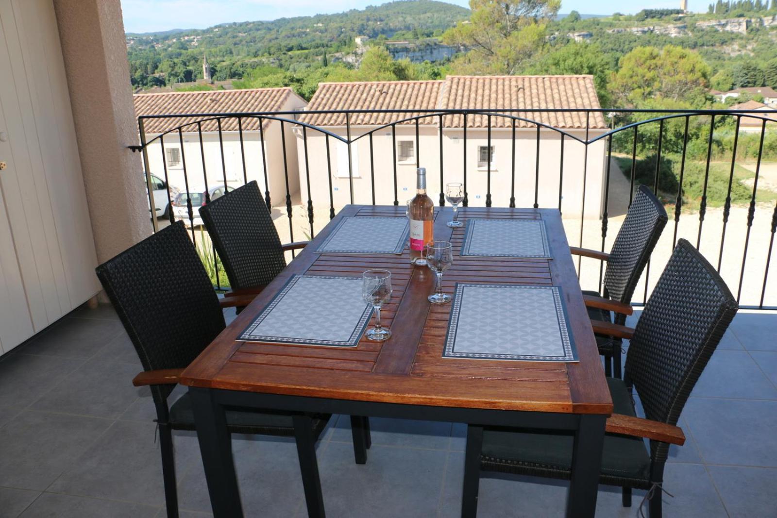 Superbe Appartement Dans Residence Avec Piscine Saint-Martin-dʼArdèche Extérieur photo